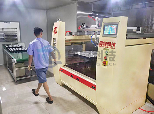 五軸噴涂往復(fù)機(jī) 五軸噴涂往復(fù)機(jī)